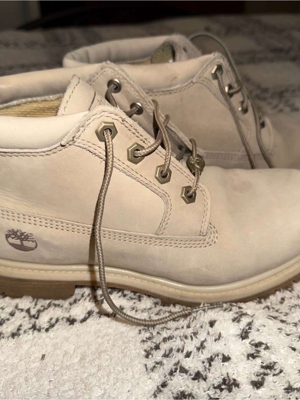 Timberland Light Beige Nubuck Chukka Boots